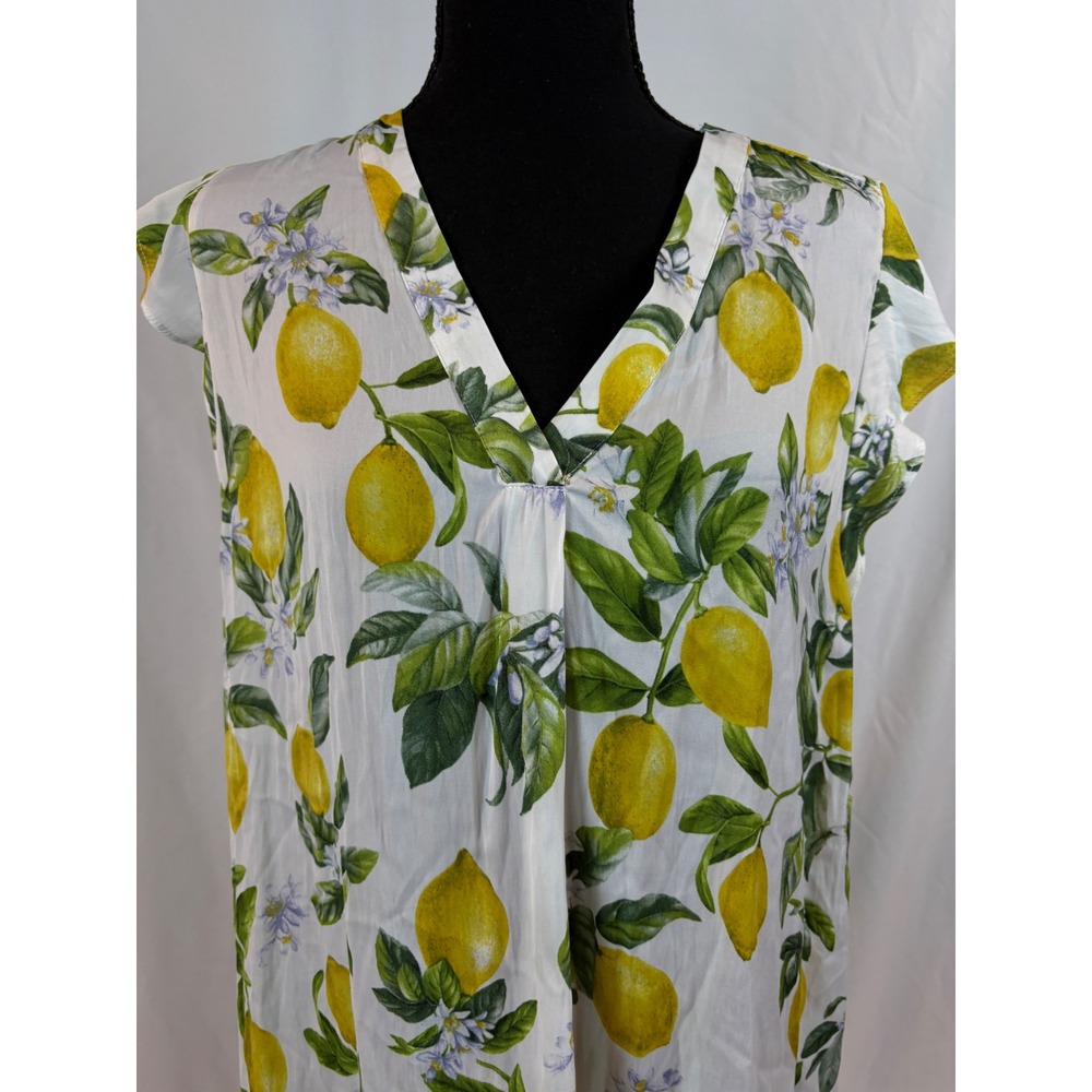 Cupcakes and Cashmere Lemon Print V-Neck Blouse XL White Yellow Citrus Top